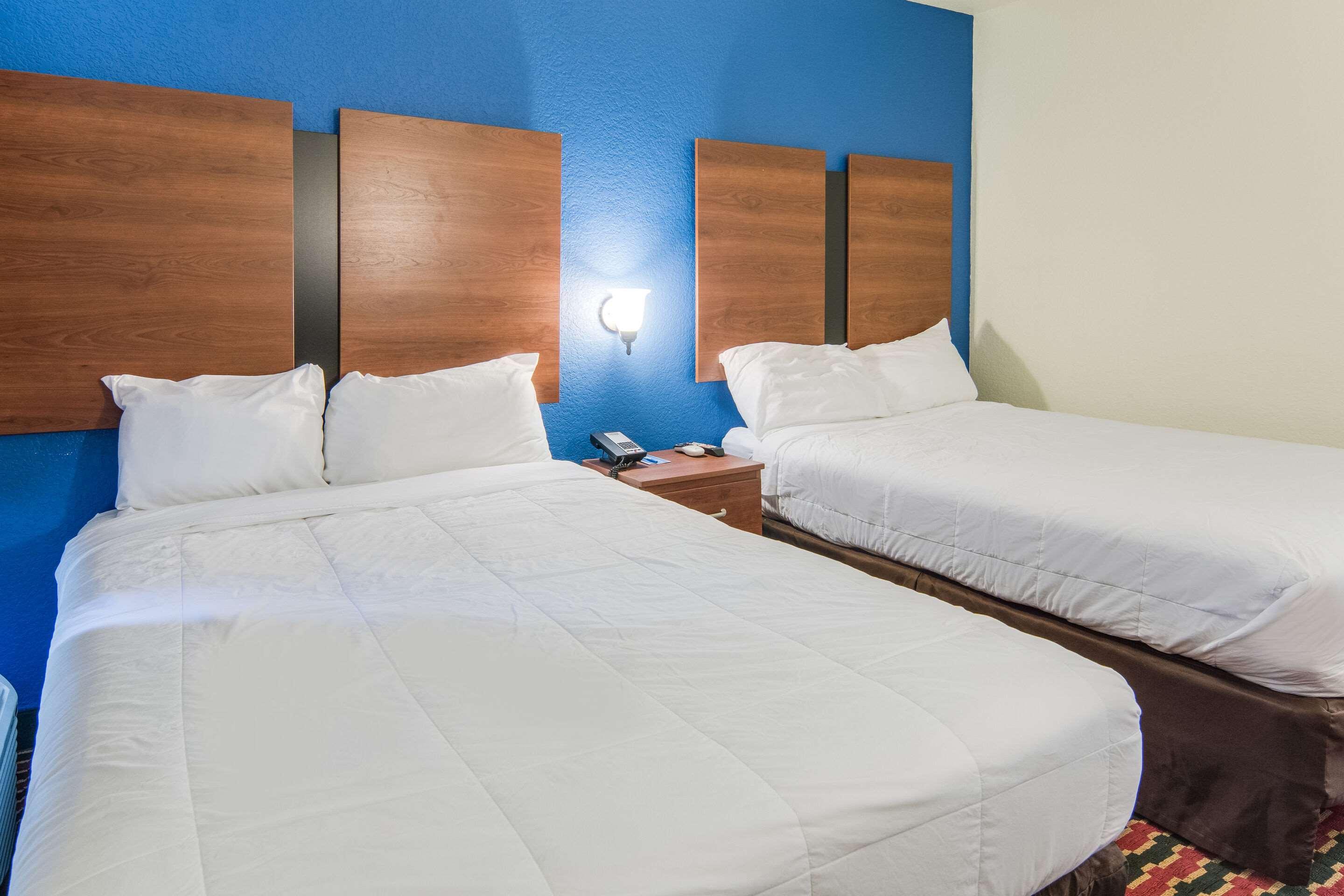 Rodeway Inn Уэтерфорд Экстерьер фото
