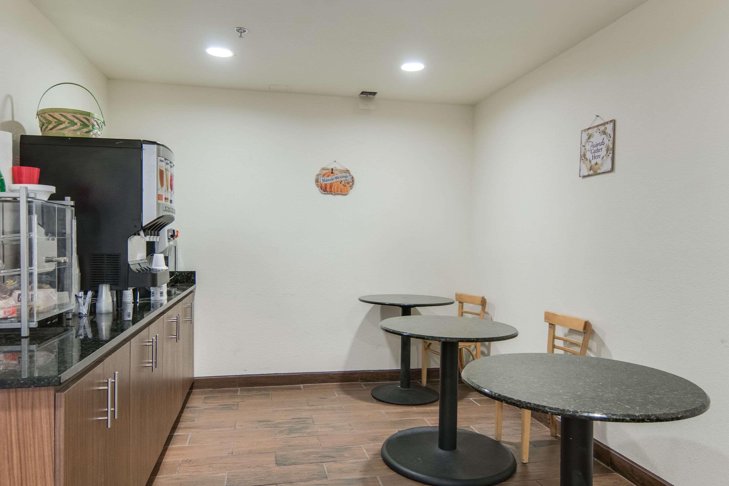 Rodeway Inn Уэтерфорд Экстерьер фото